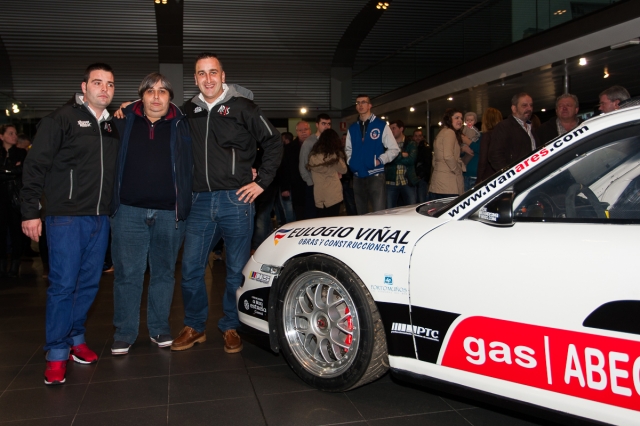 004 presentacion ares racing 19
